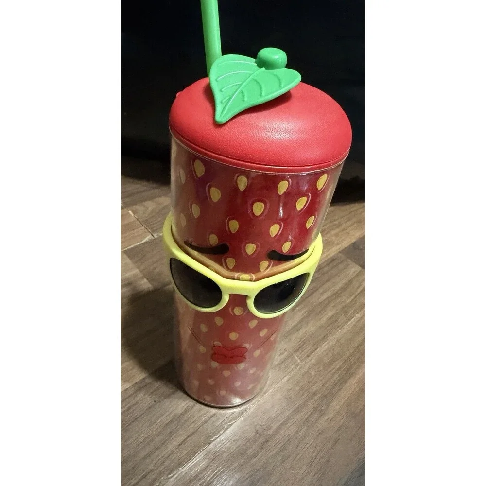 NEW STRAWBERRY THEMED PLASTIC TUMBLER WITH LID AND STRAW (BPA FREE)